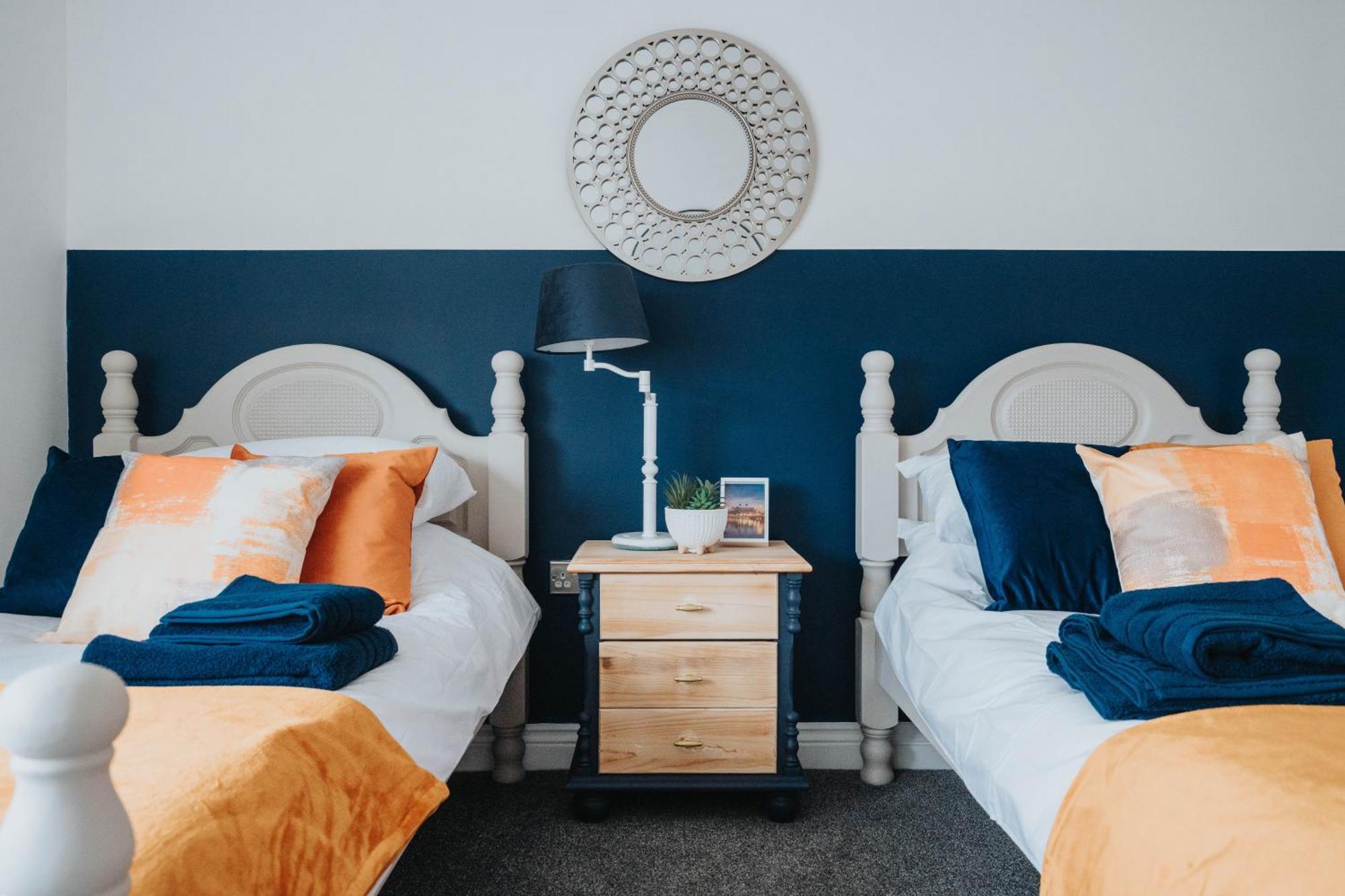 Shawe House - 10 Minute Mcr Airport - Free Parking Villa Wythenshawe Szoba fotó