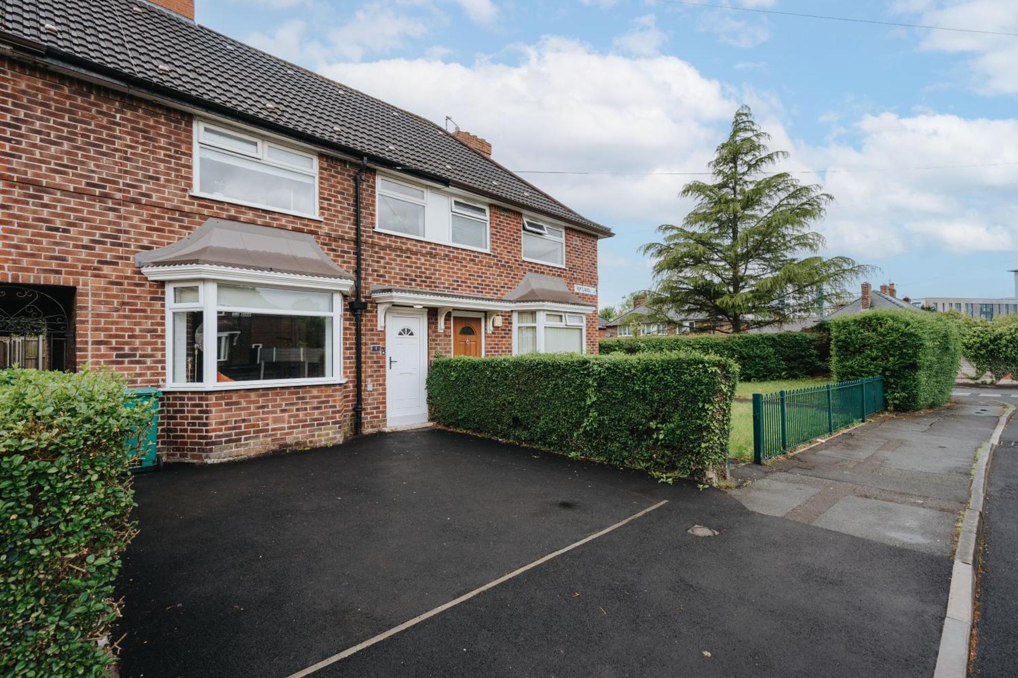 Shawe House - 10 Minute Mcr Airport - Free Parking Villa Wythenshawe Szoba fotó